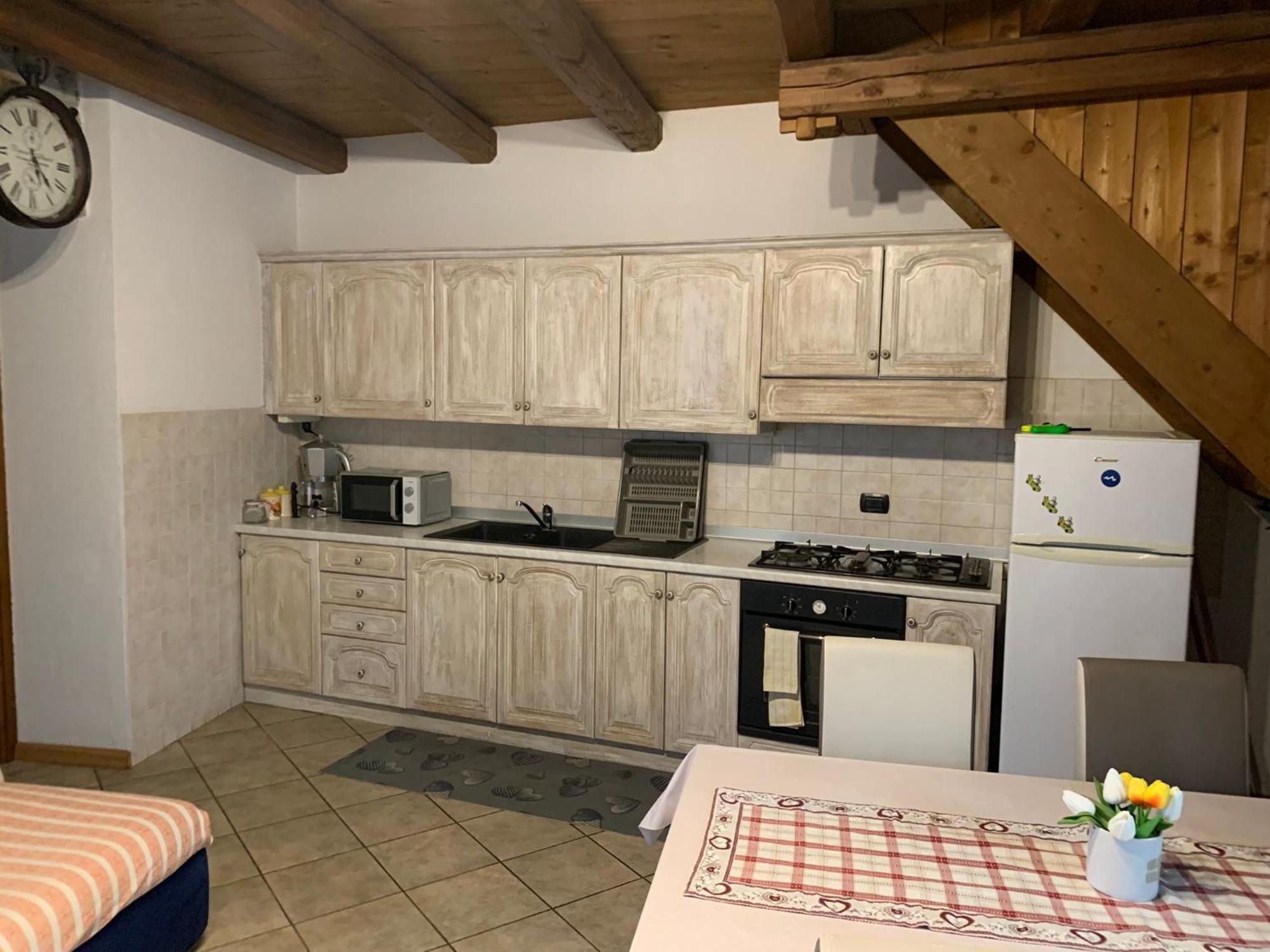 la casa di nonna pina Villa Roccasparvera Eksteriør billede