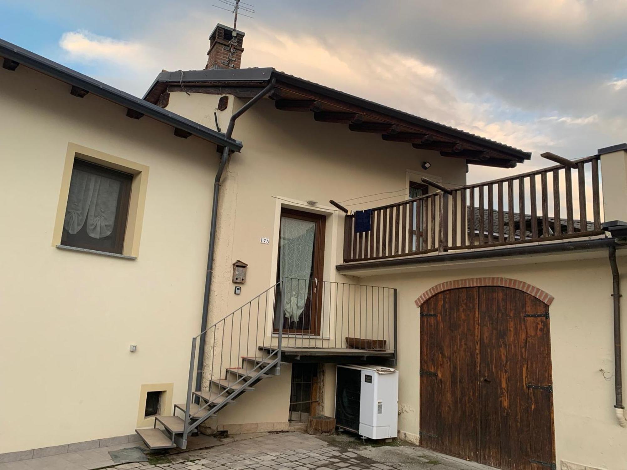 la casa di nonna pina Villa Roccasparvera Eksteriør billede